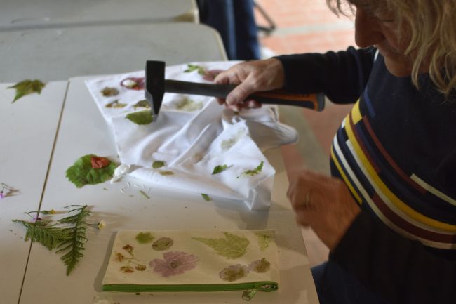 Atelier - Les secrets du tataki-zomé : impression naturelle sur tissu